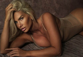 Playmate Noemi